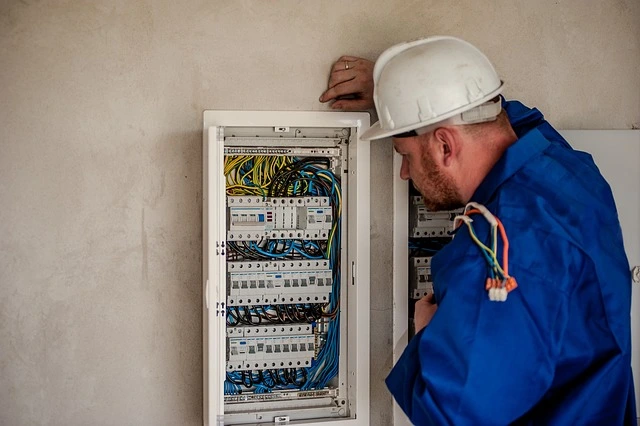 Top 5 Tips for Choosing and Hiring the Best Electrician